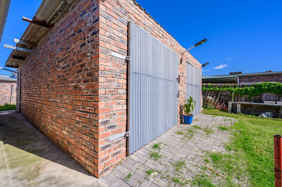 4 Bedroom Property for Sale in Cannonville Eastern Cape